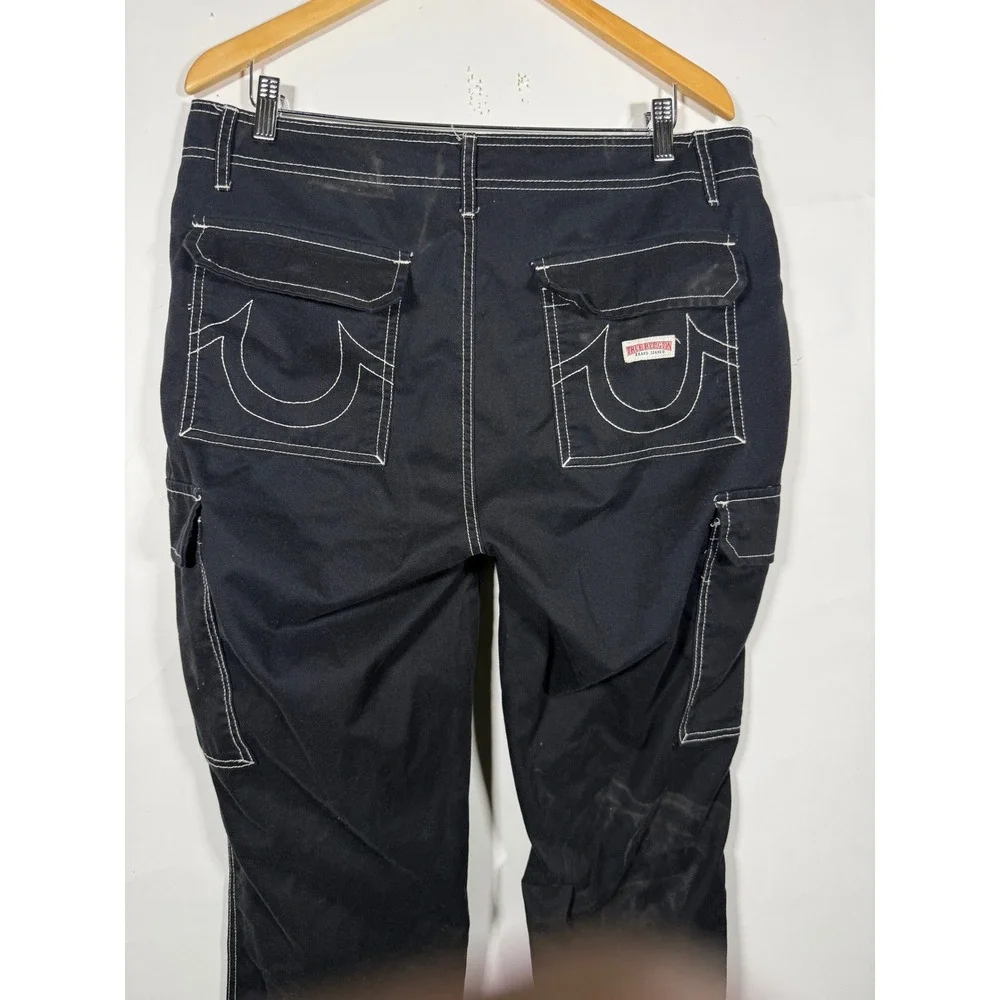 True Religion Mens Black Contrast Stitch Cargo Pants Straight Leg Size 33 Y2K